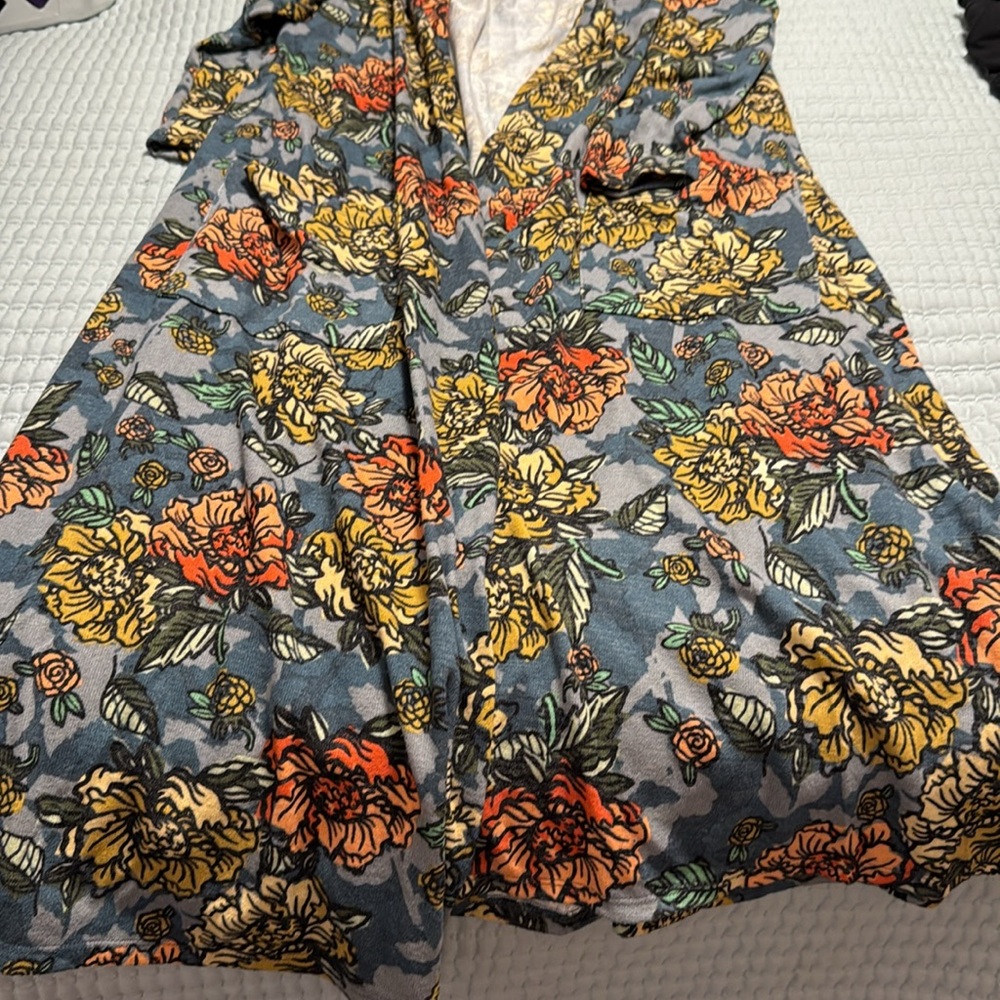 Lularoe duster - Picture 2 of 4